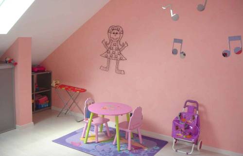 Salle de jeux dans une propriété à Floirac