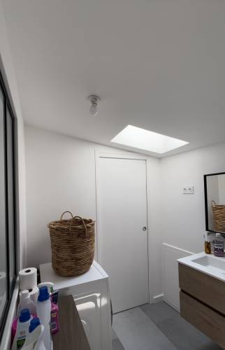 Salle de bain sous combles Orange