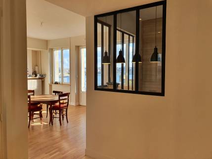 Réalisation de verrière aluminium pour une cuisine Saint-Malo Intra-Muros