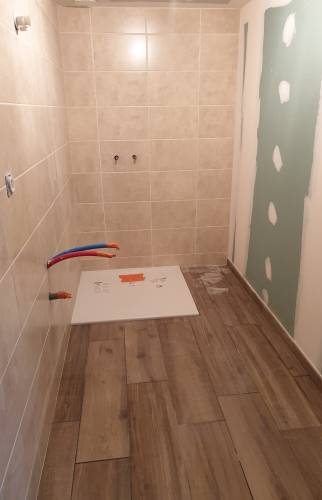 Création salle d'eau en remplacement ancien dressing à Crécy-la-Chapelle (77580)