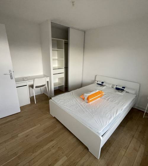 Aménagement de chambre d'appartement avec création d'un dressing sur mesure - Valence 26000