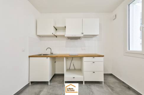  Pose petite cuisine appartement locatif Asnière