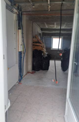 Travaux d'aménagement de chambre en cours