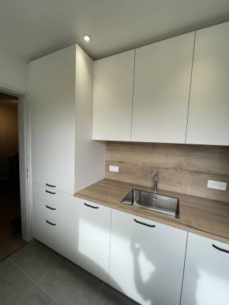 Cuisine rénovée avec nouveau mobilier - Nantes 44