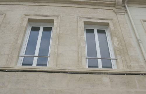Restauration de façade (en pierre de taille) à Luc sur Mer (côte de Nacre, proche Ouistreham)