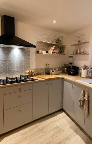 Angle atypique de la cuisine pose sur mesure