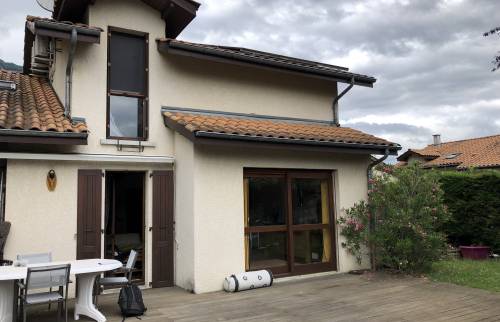 Vue d'ensemble de la maison avant l'extension