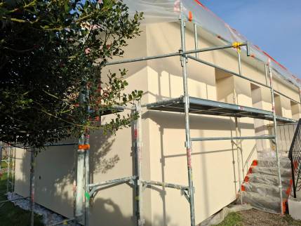 Travaux de rénovation énergétique de maison en cours - Ambérien-en-Bugey 01500