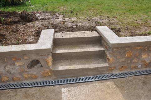 Création d'un escalier extérieur pour l'accès à la terrasse aménagée - Moissy-Cramayel 77550