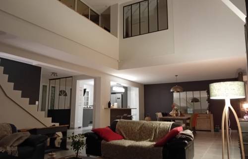 Verrière type atelier pour salon rénové