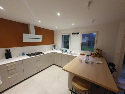 Résultat final : rénovation cuisine moderne à Bruz - Vue 1