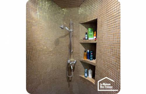 Création d'une douche hélicoïdale, à Granville (50400) !