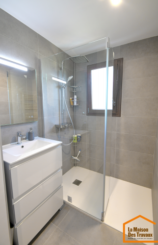 Rénovation d’une salle de bain à Nivolas Vermelle