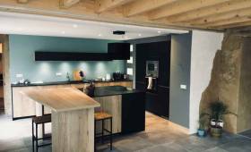 cuisine corps de ferme pisé