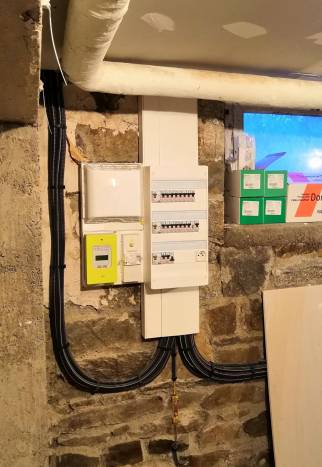 Installation électrique et tableau électrique neuf lors d'une rénovation tatole à Lamballe