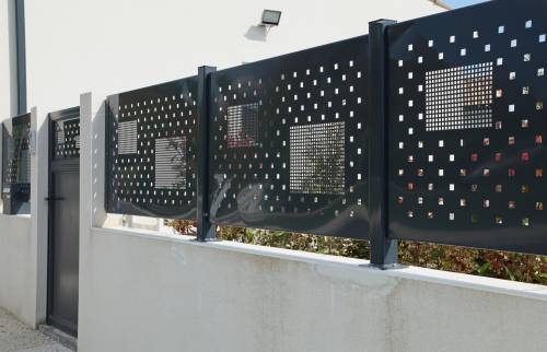 Pose portail original - La Maison Des Travaux