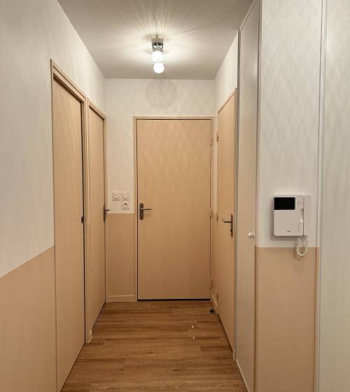 Rénovation couloir d’entrée à Bain-de-Bretagne