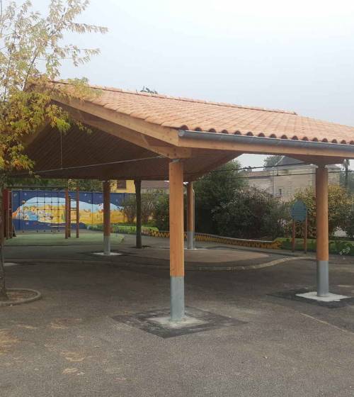 Création d'un préau