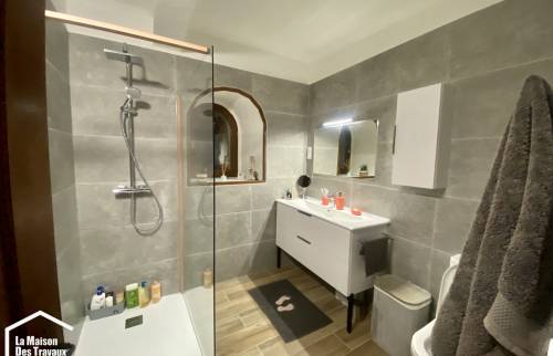 Salle de bain entiere