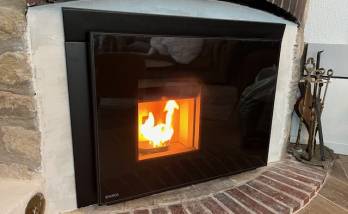 Insert à granulés dans une cheminée à Deauville