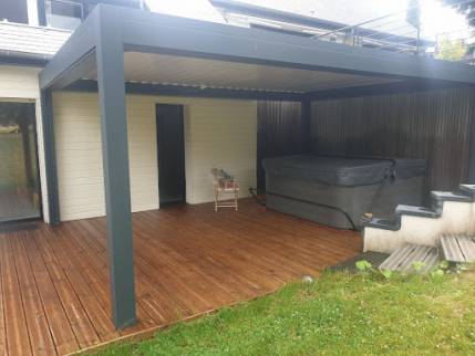 Rénovation de maison avec installation d'une terrasse bois et pergola bioclimatique - Erchin 59