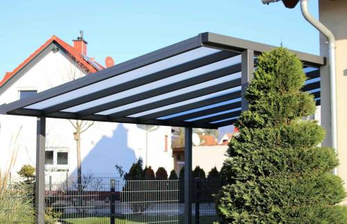 Avant / Après Création d'une extension abri de garage sur Annecy le vieux