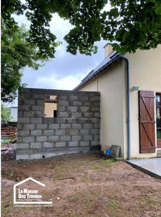 Montage des murs d'une extension La Maison Des Travaux Vannes Sarzeau Pénestin