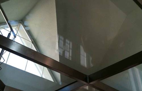 Plancher en verre depuis l'entrée à Rixheim