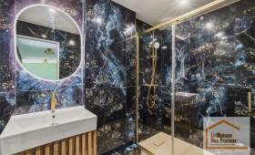 renovation-salle-de-bain-asnieres-quartier-voltaire-carrelage-bleu-dore