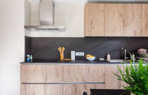 la superbe crédence noire