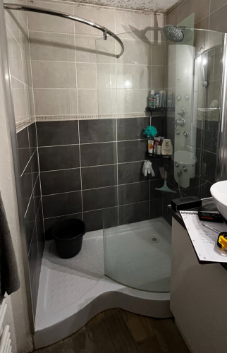 Douche avant rénovation