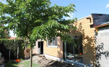 Réalisation d'une extension en ossature bois à toit plat à Vertou (44)