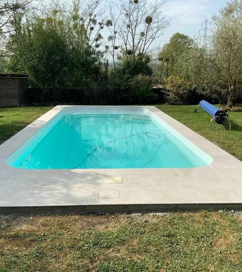 Rénovation d’une plage de piscine à Lons La Maison Des Travaux de Pau