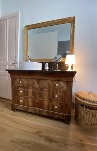 Transformation d'un meuble de famille en meuble vasque très élégant 