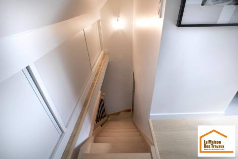 Nouvel escalier en dimensions contraintes (Brunoy 91800)