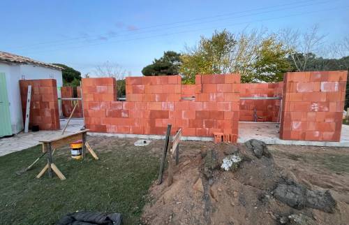  Elevation des murs de l'extension