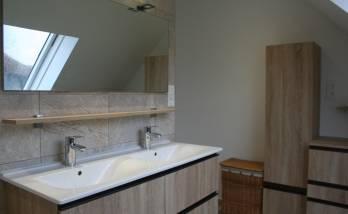 Lavabo double vasque entre baignoire et douche sous combles - Meaux - 77100 -
