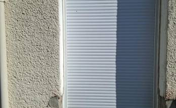 Transformation d’une fenêtre en porte-fenêtre avec volet roulant près de Troyes volet roulant
