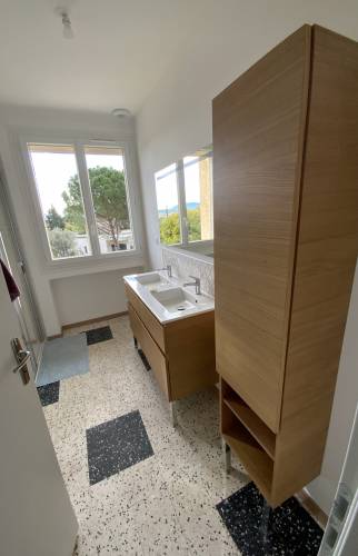 Installation des équipement vasque et mobilier SDE rez-de-chaussée à Voulangis (77580)