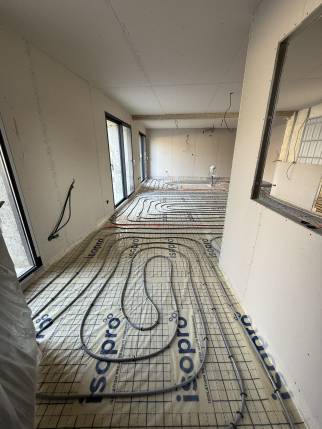  Installation de chauffage au sol hydraulique - Alixan 26300