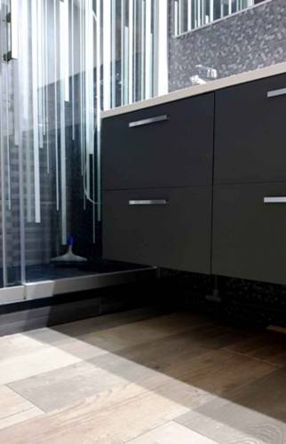 installation d'un carrelage imitation parquet - Aix-les-Bains (73)  