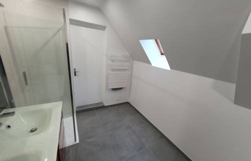 Rénovation Terminée : Transformation Complète de la Salle d’Eau