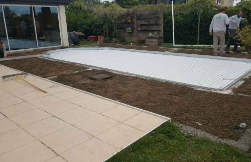 Terrasse et Plage de Piscine - Lyon / Décines