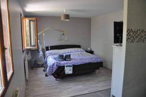 Création d'une suite parentale PMR dans une maison rénovée - Verneuil l'Etang 77390