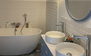 Rénovation d'une salle de bain avec baignoire à Vertou