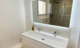 Nouveau meuble vasque salle de bain à Bain-de-Bretagne