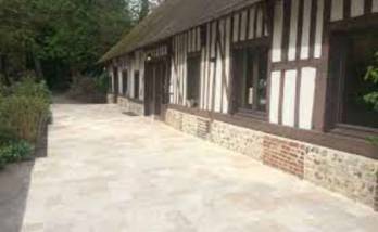 Réalisation d'une terrasse dans le Pays d'Auge