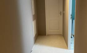 Couloir qui mènera aux futures chambres et salle de bain