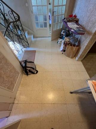 Carrelage avant travaux de rénovation de sol intérieur dans une maison - Nantes 44
