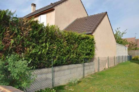 Ancienne clôture avant travaux de rénovation extérieure - Brie-Comte-Robert 77170